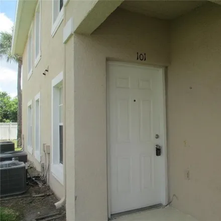 Image 2 - 13437 Fairway Glen Drive, Meadow Woods, Orange County, FL 32824, USA - Condo for rent