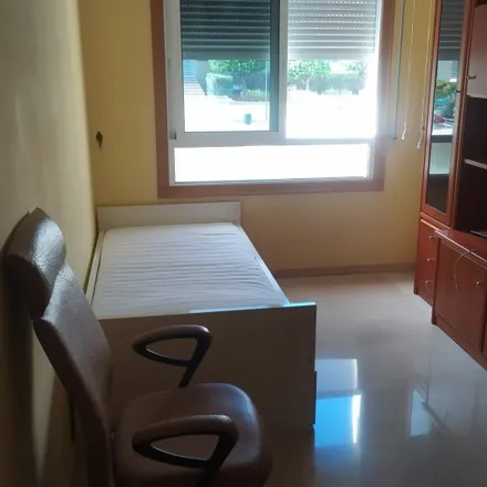 Rent this 4 bed room on Hospital Universitario de Gran Canaria Doctor Negrín in Avenida Juan Carlos I, 35010 Las Palmas de Gran Canaria