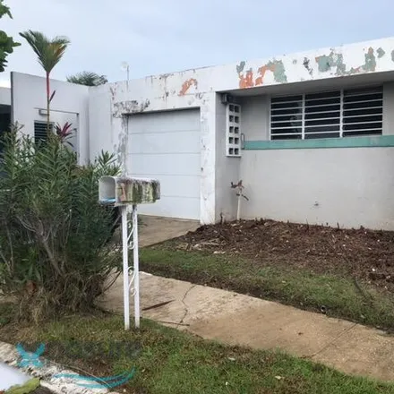 Buy this 3 bed house on East West Drive in Bayamón, PR 00961