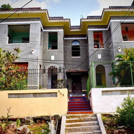 Rent this 3 bed house on Vedado