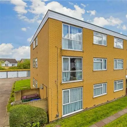 Buy this 2 bed apartment on Thicket Road in London, SM1 4QY