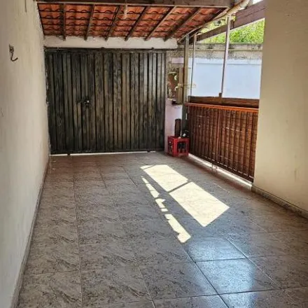 Rent this 3 bed house on Rua Joaquim José Diniz in Sede, Contagem - MG