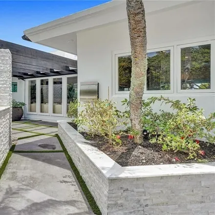 Image 4 - 2724 Northeast 27th Court, Coral Ridge, Fort Lauderdale, FL 33306, USA - House for sale