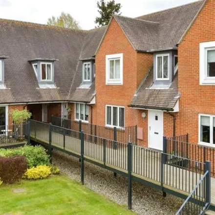 Buy this 2 bed townhouse on Hildenfields in Tonbridge, TN10 3DQ