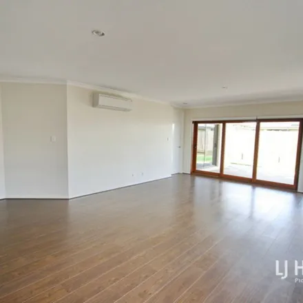Rent this 4 bed apartment on Tappen Street in Yarrabilba QLD, Australia