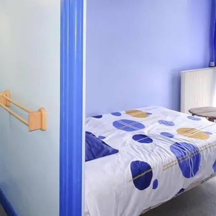 Rent this 4 bed house on Barneville in Rue Hauvet, 50270 Barneville-Carteret