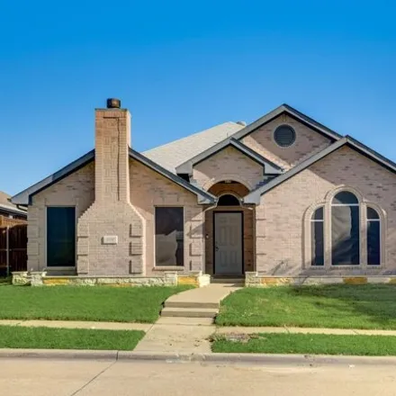 Buy this 3 bed house on 919 Kim Lane in Mesquite, TX 75149