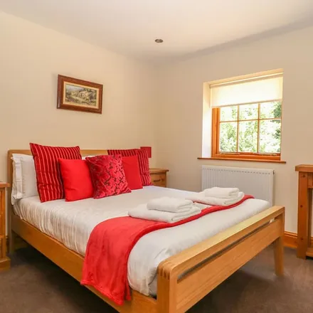 Rent this 3 bed duplex on Sutton-under-Whitestonecliffe in YO7 2PX, United Kingdom