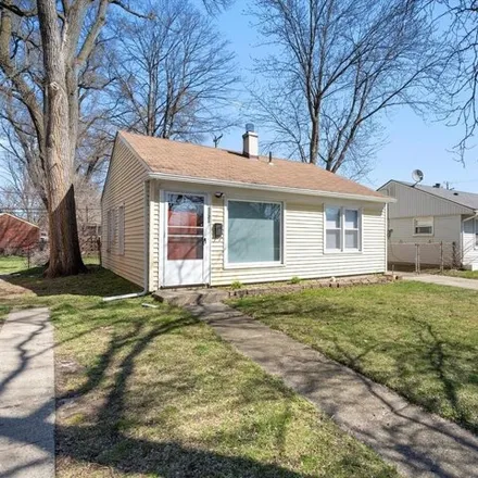 Rent this 2 bed house on 1321 East Meyers Avenue in Hazel Park, MI 48030