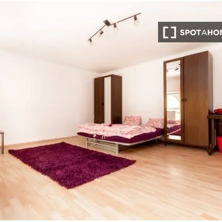Rent this 5 bed room on Budapest in Lónyay utca 18a-18b, 1093
