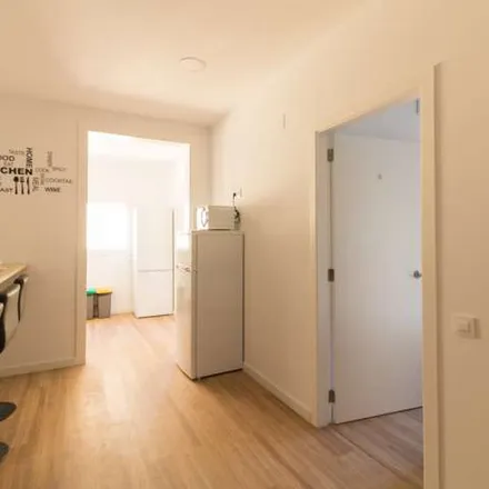 Rent this 7 bed apartment on Aula culinaria in Carrer de Ferrer de Blanes, 08001 Barcelona