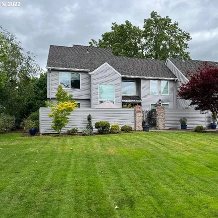 Buy this 3 bed house on 7615 Southwest Fairway Drive in Wilsonville, OR 97070