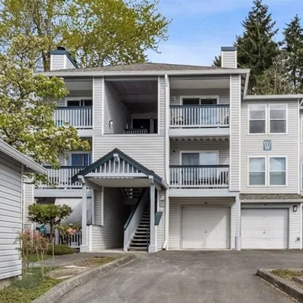 Buy this 2 bed condo on 33020 10th Avenue Southwest in Federal Way, WA 98023