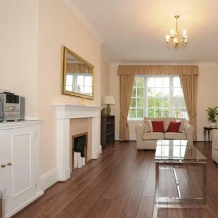 Rent this 2 bed room on Block 1 in Northwick Terrace, London