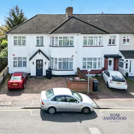 Buy this 5 bed house on Cavendish Gardens in London, IG11 9DX