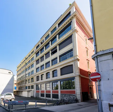 Rent this studio apartment on Rue de la Coulouvrenière in 8973 Geneva, Switzerland