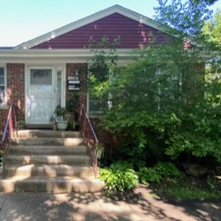 Rent this 3 bed house on 1716 Seward Street in Evanston, IL 60202