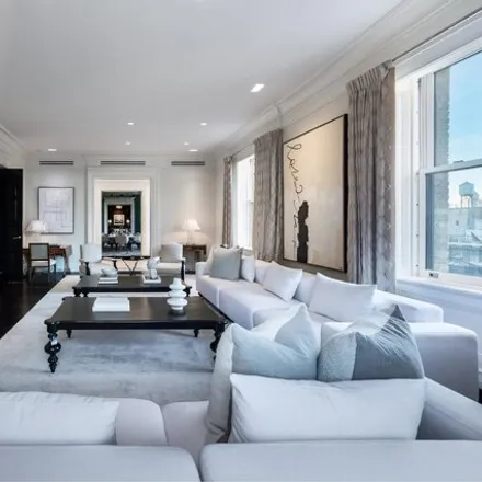 Image 2 - 54 East 62nd Street, New York, NY 10065, USA - Apartment for sale