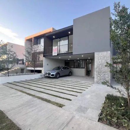 Buy this 3 bed house on Calle Gran Vía Olivos in Olivos Residencial, 45201 Zapopan