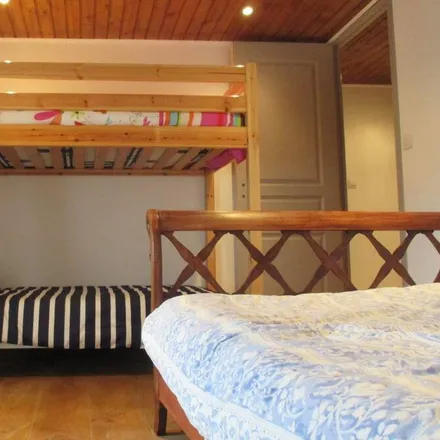 Rent this 2 bed house on 48210 Mas-Saint-Chély