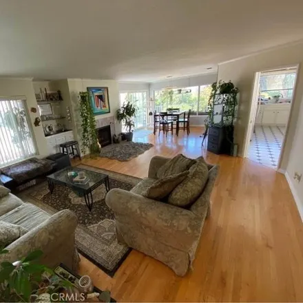 Image 7 - 2126 East Hill Street, Signal Hill, CA 90755, USA - Condo for rent