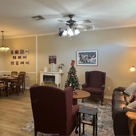 Image 1 - 175 Fraternity Row, College Station, TX 77845, USA - Condo for rent