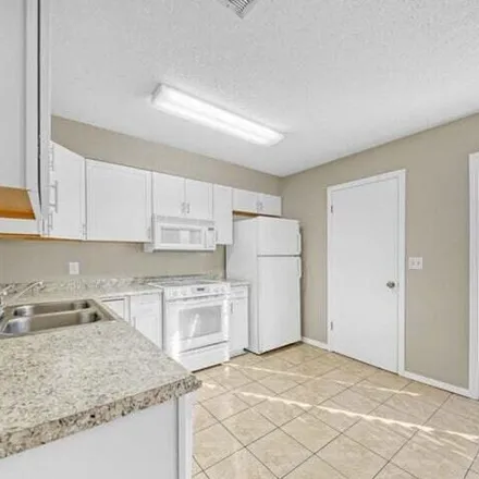 Image 3 - 1399 Greendale Avenue, Okaloosa County, FL 32547, USA - Apartment for rent