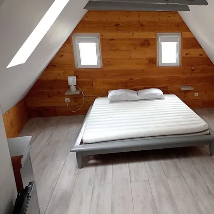 Rent this 3 bed apartment on 12600 Mur-de-Barrez