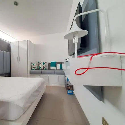 Buy this 3 bed apartment on Casablanca H.R. in Velasco Astete Avenue 1696, Santiago de Surco