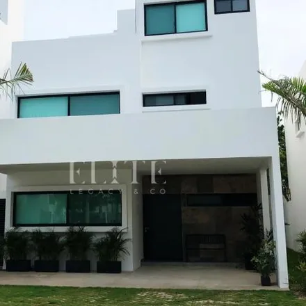 Rent this 5 bed house on unnamed road in 77506 Cancún, ROO