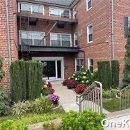 Rent this 2 bed apartment on 111 South Centre Avenue in Village of Rockville Centre, NY 11570