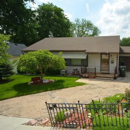 Buy this 2 bed house on 4280 45th Street in Leeds, Sioux City