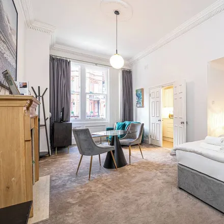 Rent this studio townhouse on London in SW1W 8EA, United Kingdom