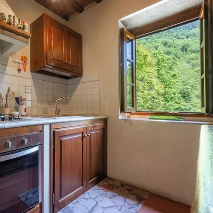 Rent this 4 bed house on 51017 Pescia PT