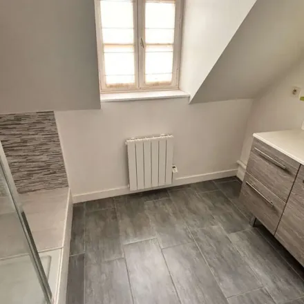 Rent this 2 bed apartment on 4 Place du Château in 35500 Vitré, France