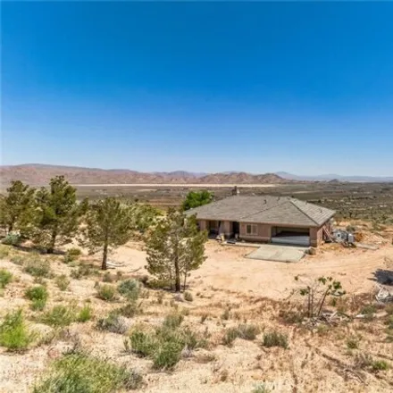 Buy this 4 bed house on 8984 Pumalo Road in Lucerne Valley, San Bernardino County