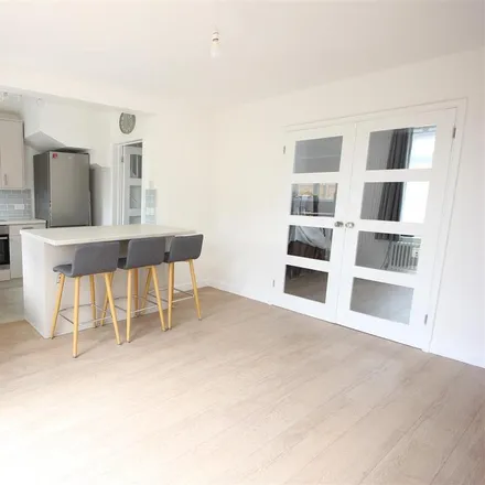 Rent this 3 bed townhouse on Thirleby Road in Burnt Oak, London