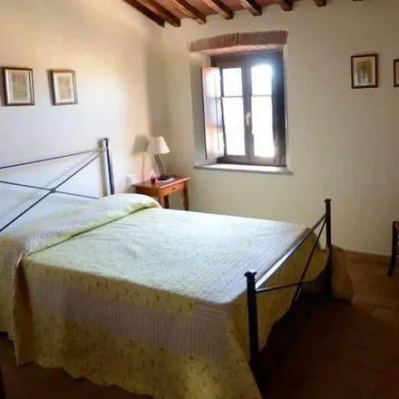 Rent this 2 bed apartment on Campiglia Marittima in Via della Stazione, 57021 Campiglia Marittima LI