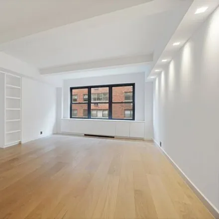 Buy this 3 bed condo on 177 East 77th Street in New York, NY 10075