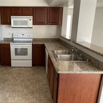 Image 2 - East Lake Mead Boulevard, North Las Vegas, NV 89156, USA - Apartment for rent
