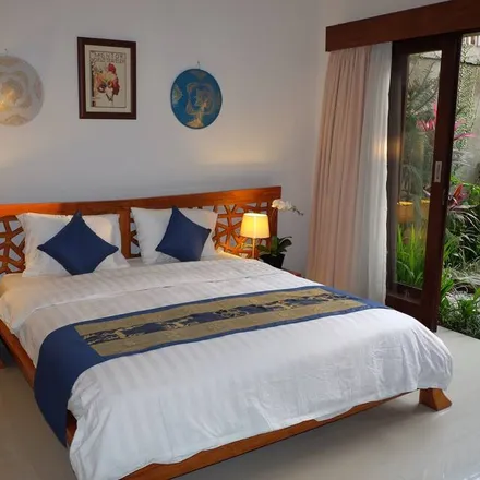 Rent this 3 bed house on Puri Jero Kuta in Jalan Sutomo, Pemecutan Kaja 80244