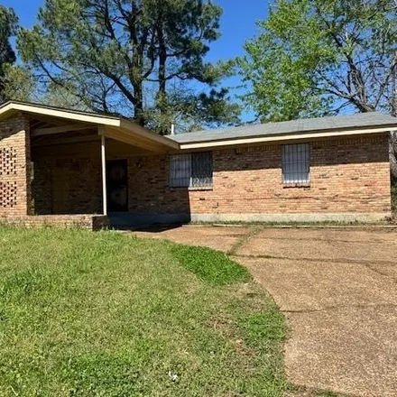 Buy this 3 bed house on 2240 Cassie Avenue in Memphis, TN 38127