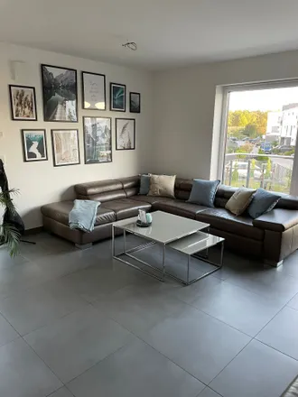 Rent this 2 bed apartment on Dr.-Karl-Reiß-Weg 13 in 63075 Offenbach am Main, Germany