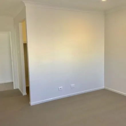 Rent this 4 bed apartment on Burr Way in NSW 2335, Australia