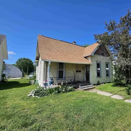 Buy this 2 bed house on 1219 Main St in Vincennes, Indiana