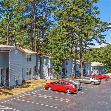 Buy this studio apartment on 15 Pivot Rock Road in Eureka Springs, AR 72632