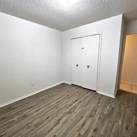 Image 4 - 5064 Creekwood Terrace, Oklahoma City, OK 73135, USA - Apartment for rent