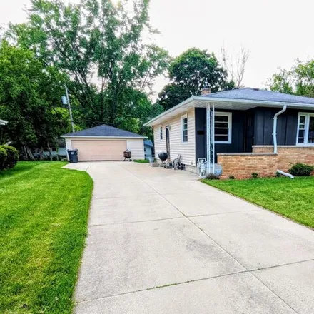 Buy this 3 bed house on 434 Garland Court in Waukesha, WI 53188