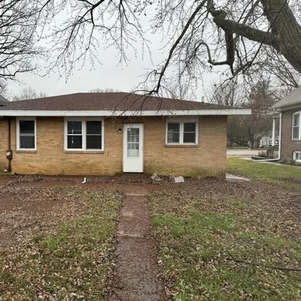 Buy this 3 bed house on 114 West 12th Street in Streator, IL 61364