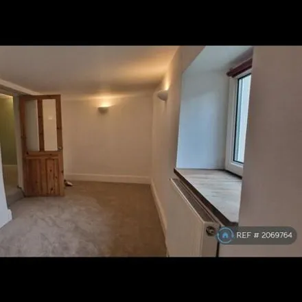 Image 6 - 83 Gloucester Road, Rudgeway, BS35 3QH, United Kingdom - Duplex for rent